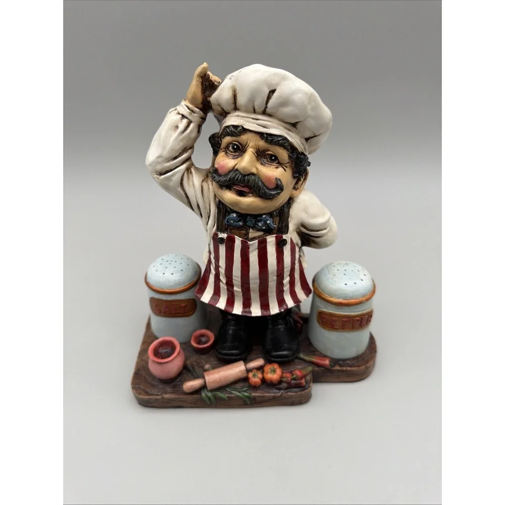 VTG Italian Kitchen Decor Chef Features Salt And Pepper Shakers Rolling Pin
